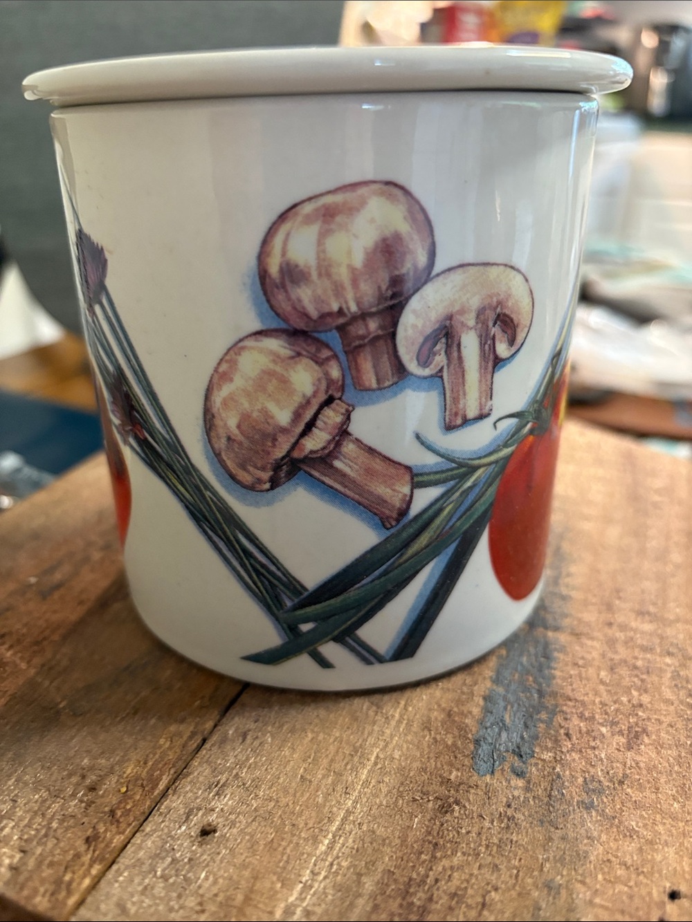 Ceramic Mushroom & Tomato Utensil Holder - White